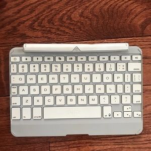Zaag iPad mini keyboard. Backlit